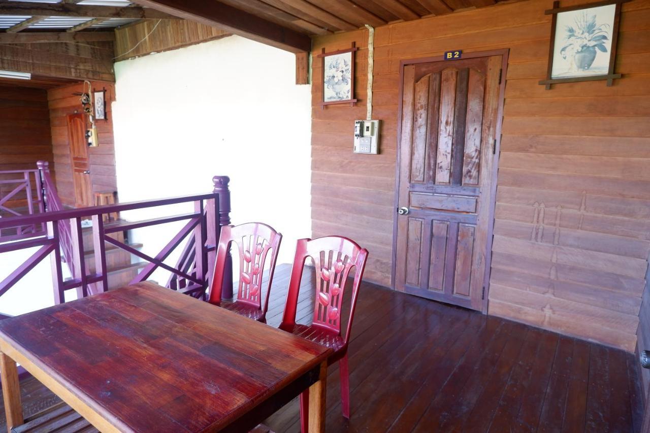 Song Lao Guesthouse Thakhek Exterior photo