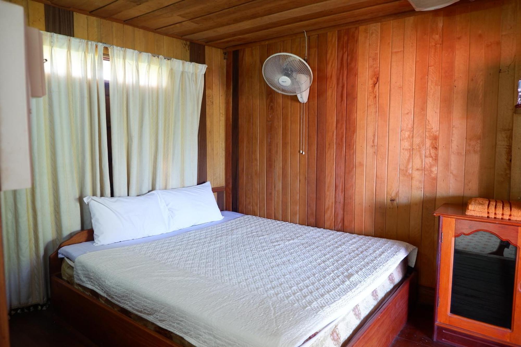 Song Lao Guesthouse Thakhek Exterior photo