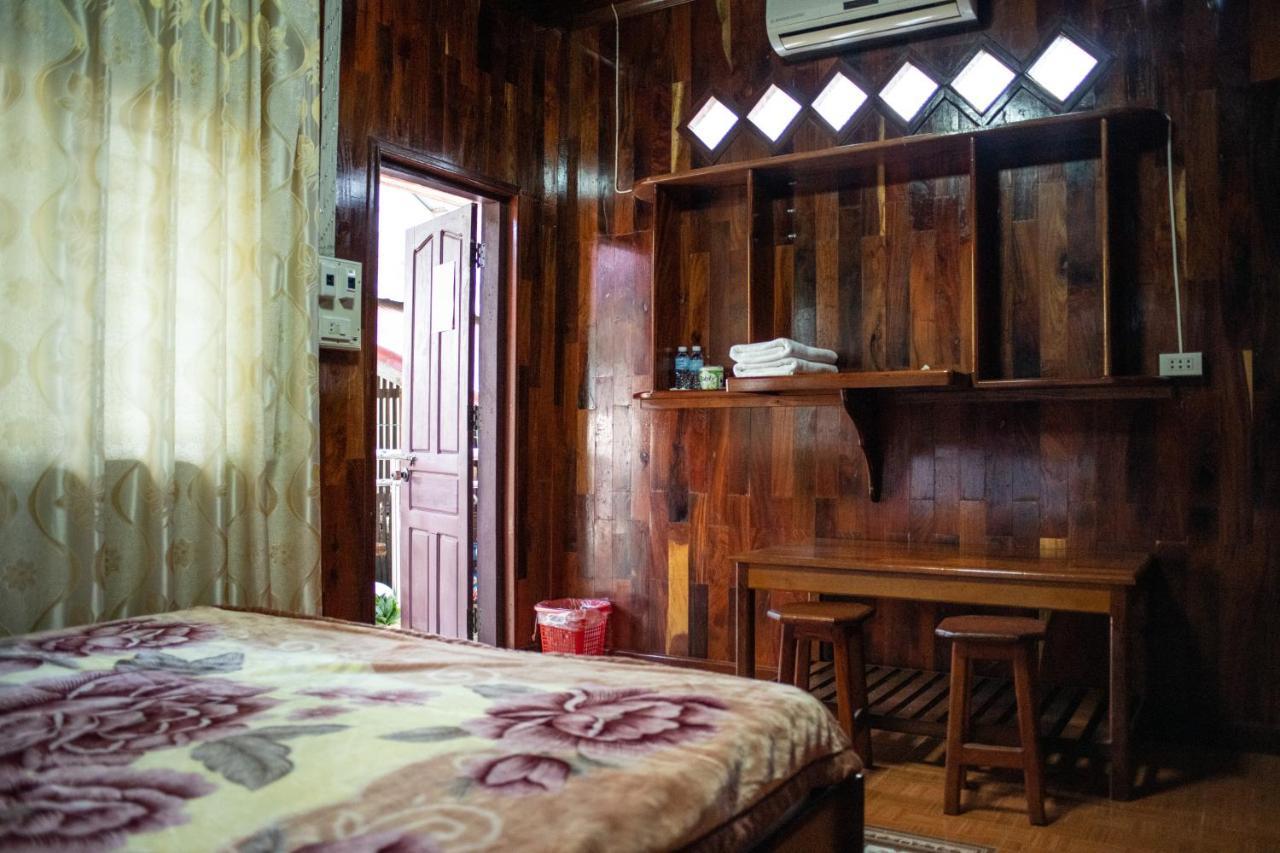 Song Lao Guesthouse Thakhek Exterior photo